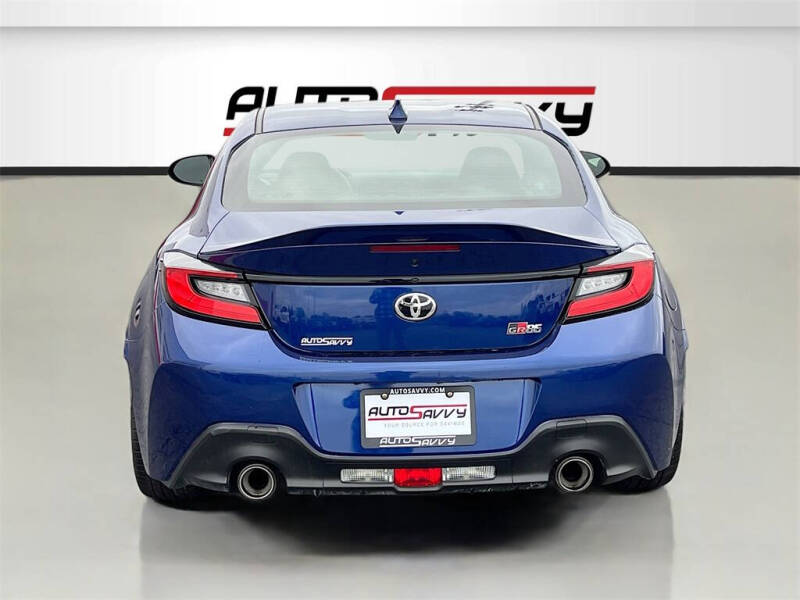 2024 Toyota GR86 Premium