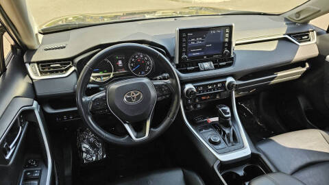 2021 Toyota RAV4 Hybrid XLE Premium