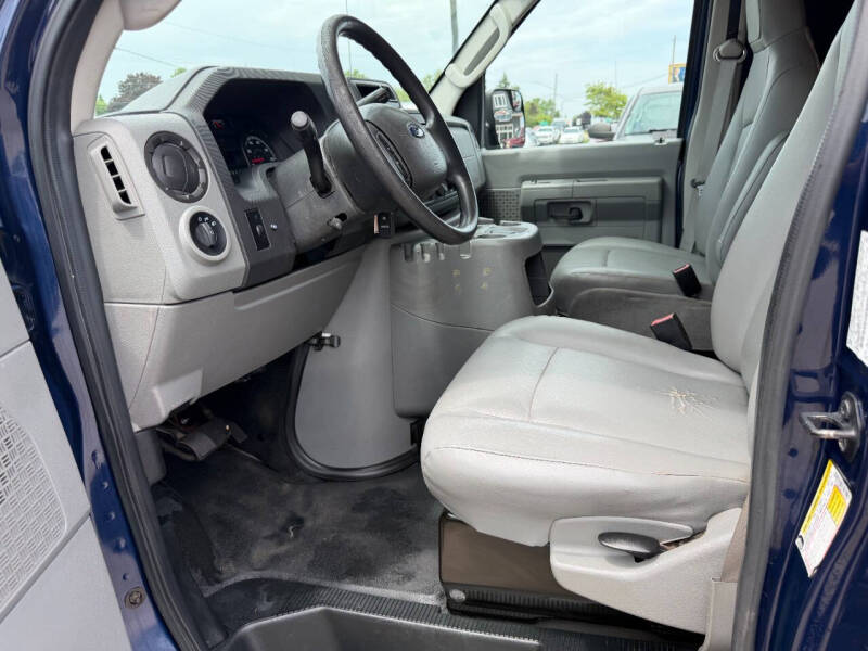 2014 Ford E-Series E-250