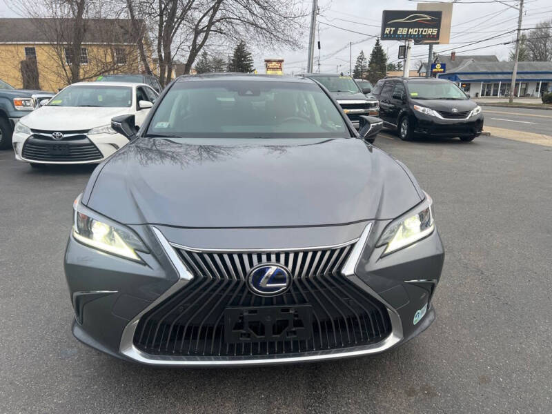 2019 Lexus ES 300h