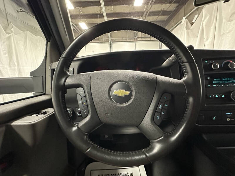 2022 Chevrolet Express 3500