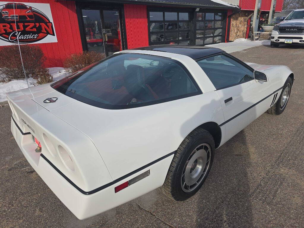 1985 Chevrolet Corvette 36