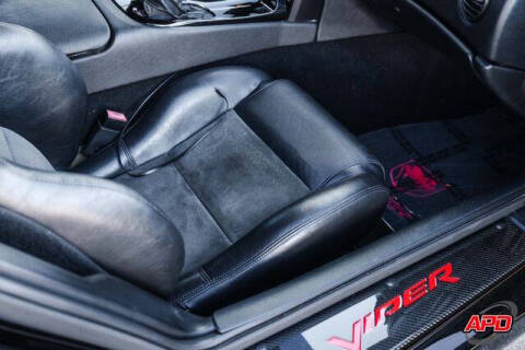 2004 Dodge Viper SRT-10