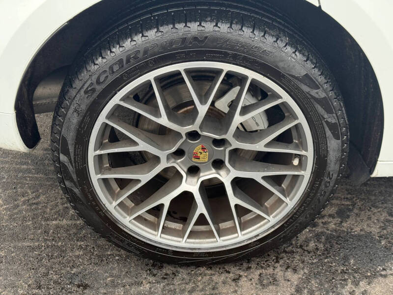 2016 Porsche Macan S
