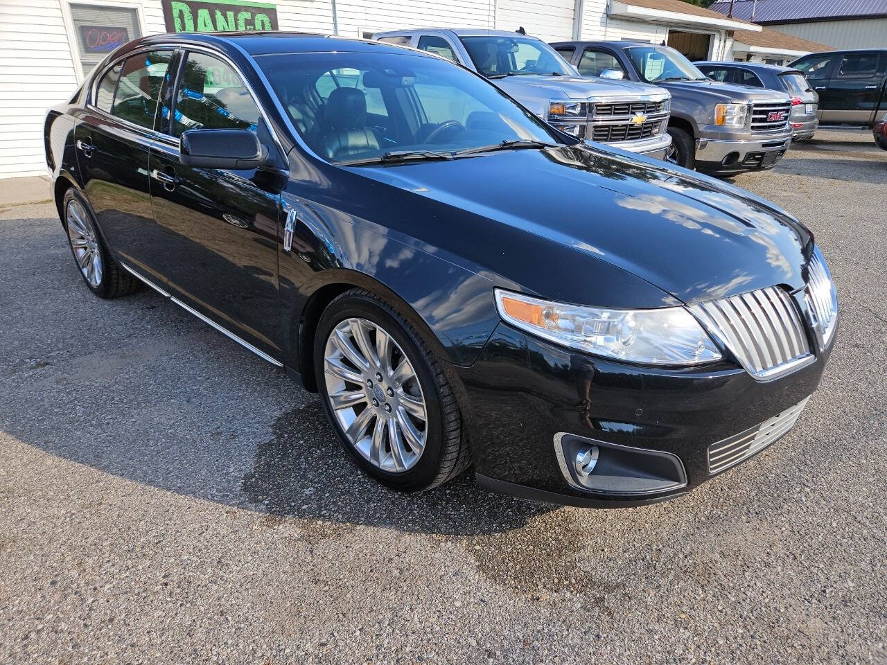 2010 Lincoln MKS for sale at DANGO AUTO SALES in HOWARD CITY, MI