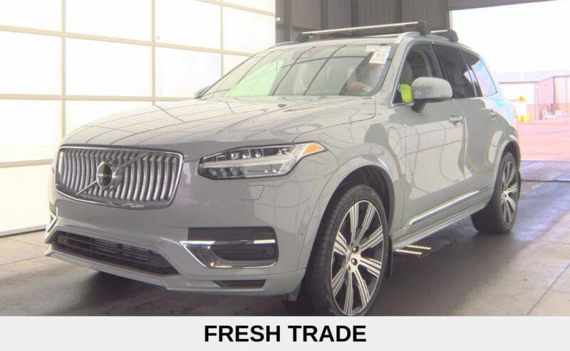 2025 Volvo XC90 T8 Ultra Bright Theme 7P