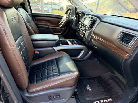 2017 Nissan Titan XD Platinum Reserve