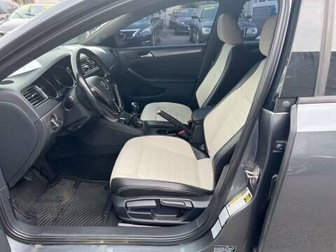 2016 Volkswagen Jetta 1.8T Sport