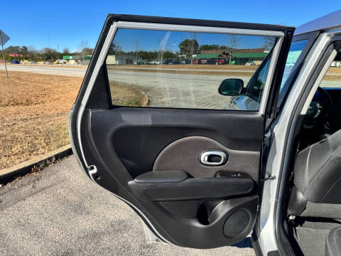 2017 Kia Soul +