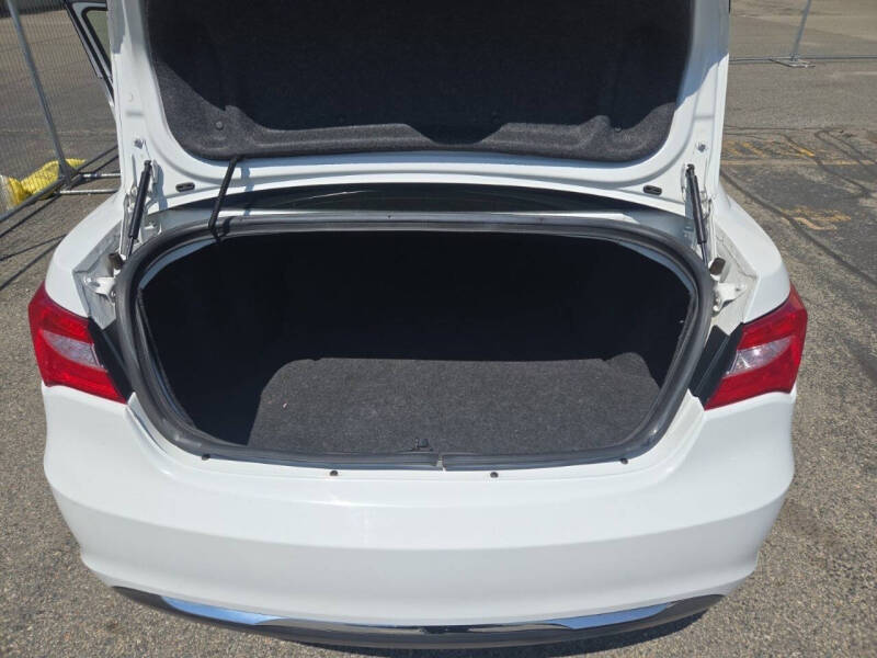 2014 Chrysler 200 LX