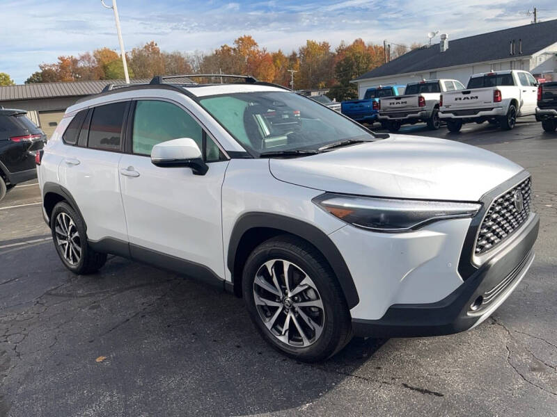 2024 Toyota Corolla Cross XLE