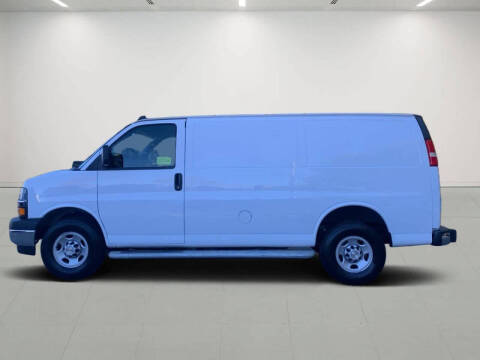 2024 Chevrolet Express 2500