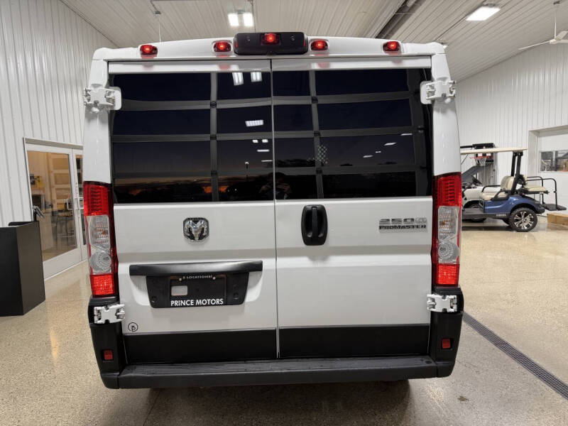 2023 RAM ProMaster 2500 136 WB