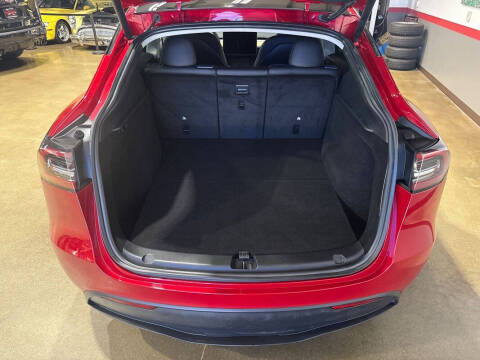 2023 Tesla Model Y Performance
