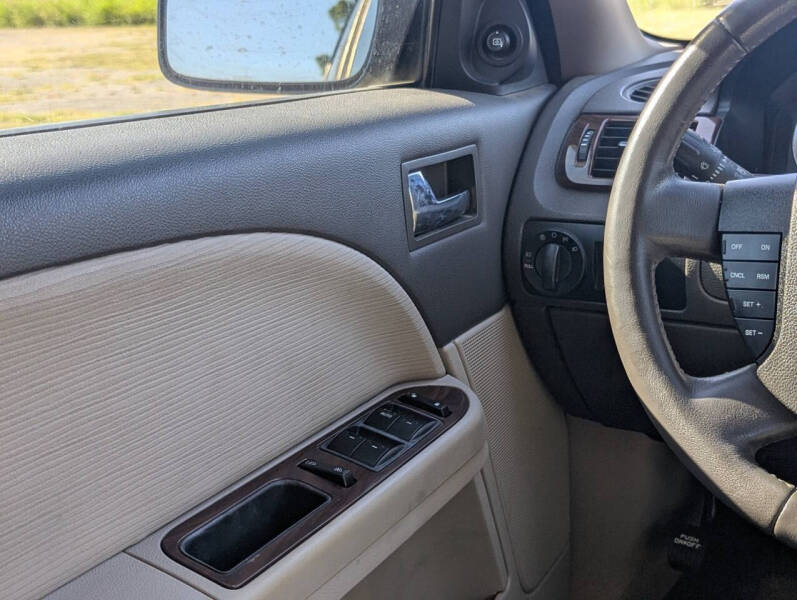 2009 Ford Taurus SEL