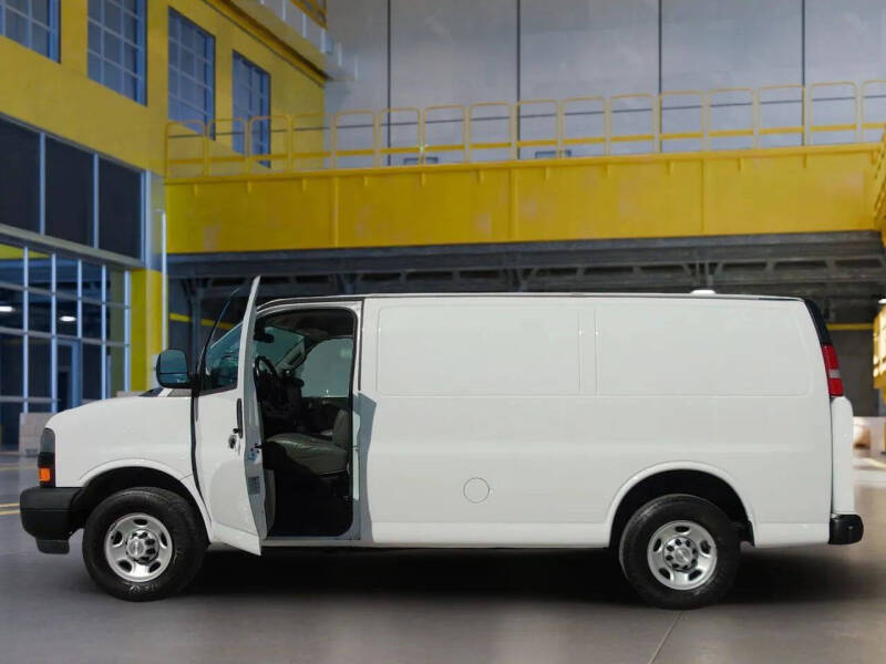 2020 Chevrolet Express 2500