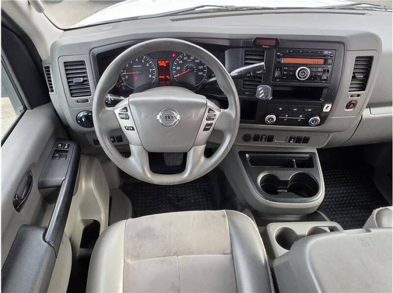 2017 Nissan NV