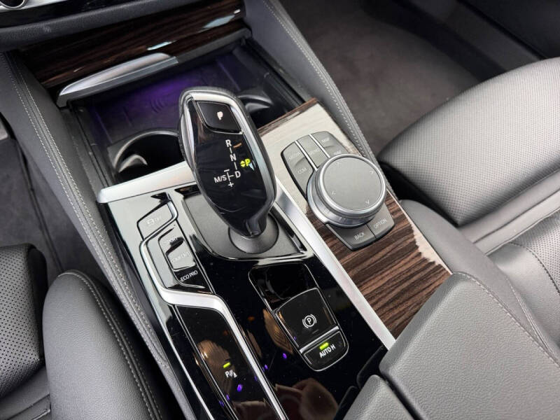 2022 BMW 5 Series 540i