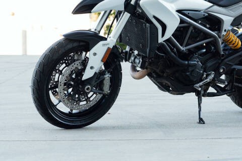2013 Ducati Hypermotard 821