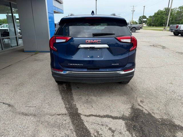 2023 GMC Terrain SLT
