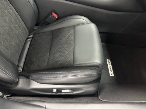 2017 Nissan Maxima 3.5 SR