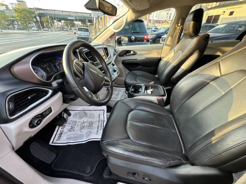2018 Chrysler Pacifica Touring L