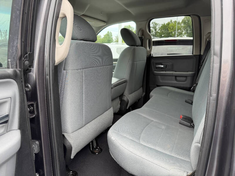 2017 RAM 1500 SLT