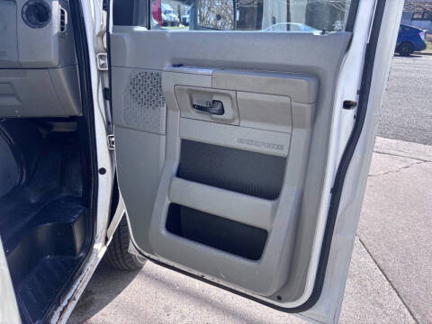 2012 Ford E-Series E-350 SD