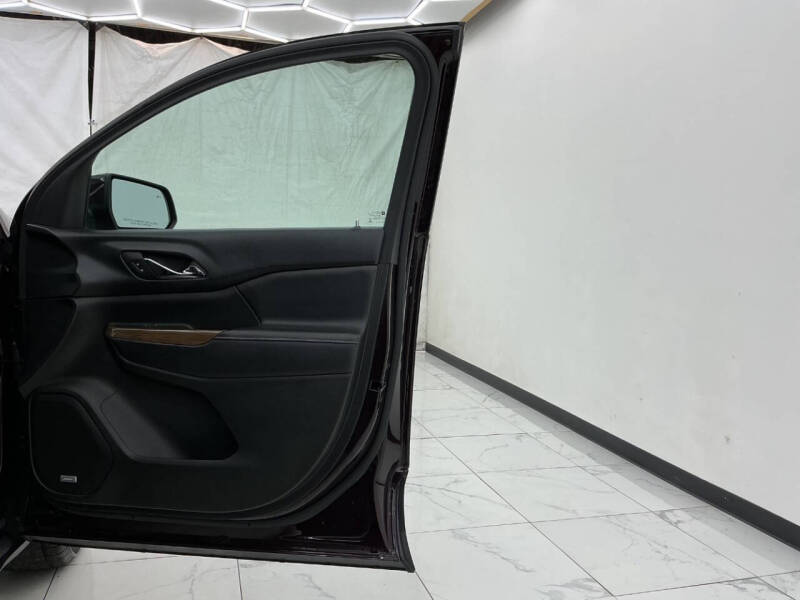 2018 GMC Acadia SLE-2