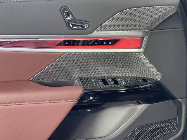 2026 BMW 7 Series 750e xDrive