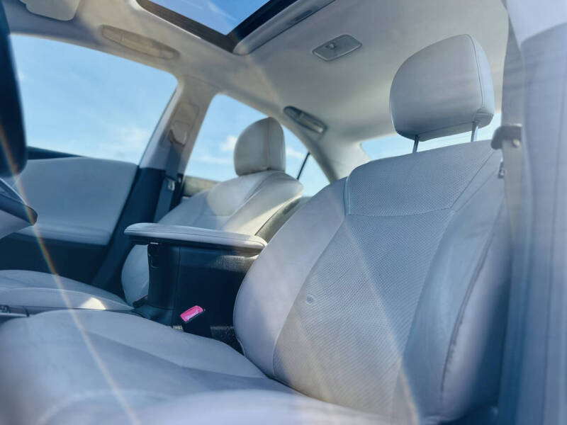 2011 Lexus HS 250h Premium