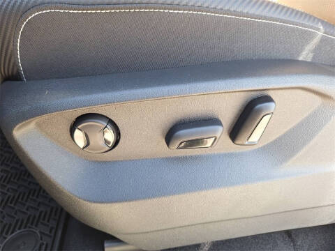 2026 Volkswagen Atlas Cross Sport SE