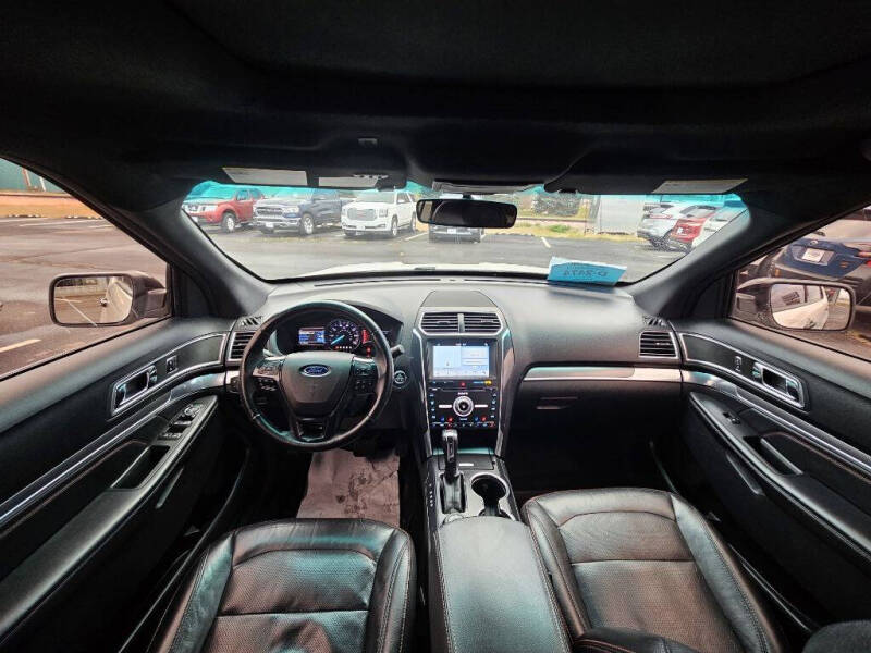 2017 Ford Explorer Sport