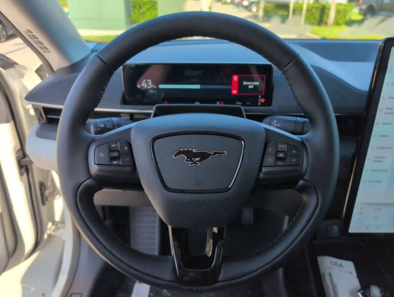 2025 Ford Mustang Mach-E Premium