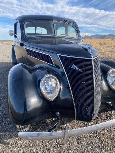 1937 Ford Tudor