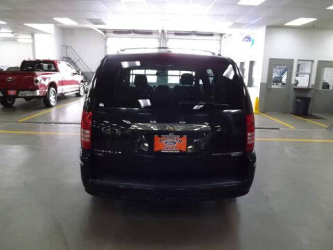 2010 Chrysler Town and Country Limited