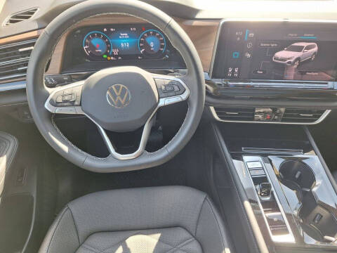 2025 Volkswagen Atlas SE