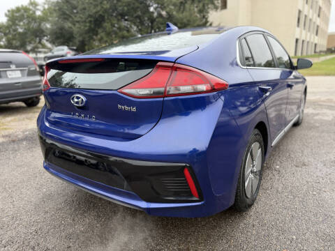 2020 Hyundai Ioniq Hybrid SE