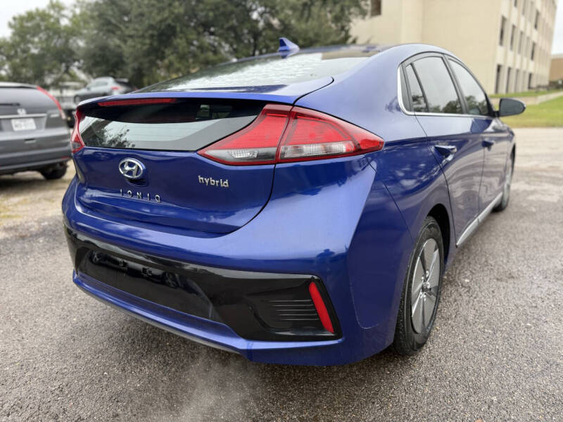 2020 Hyundai Ioniq Hybrid SE