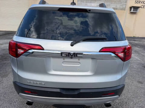 2017 GMC Acadia SLT-1
