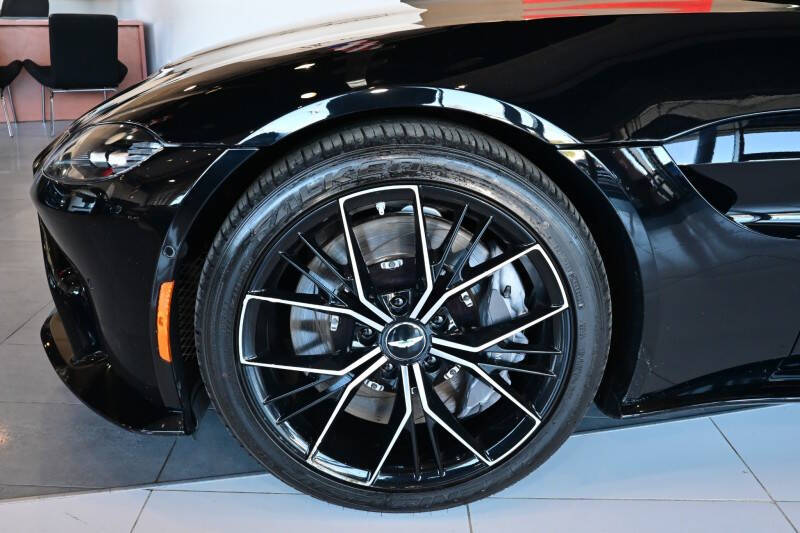 2022 Aston Martin Vantage