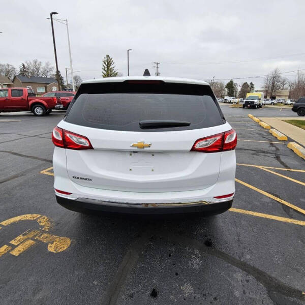 2018 Chevrolet Equinox LS photo 7