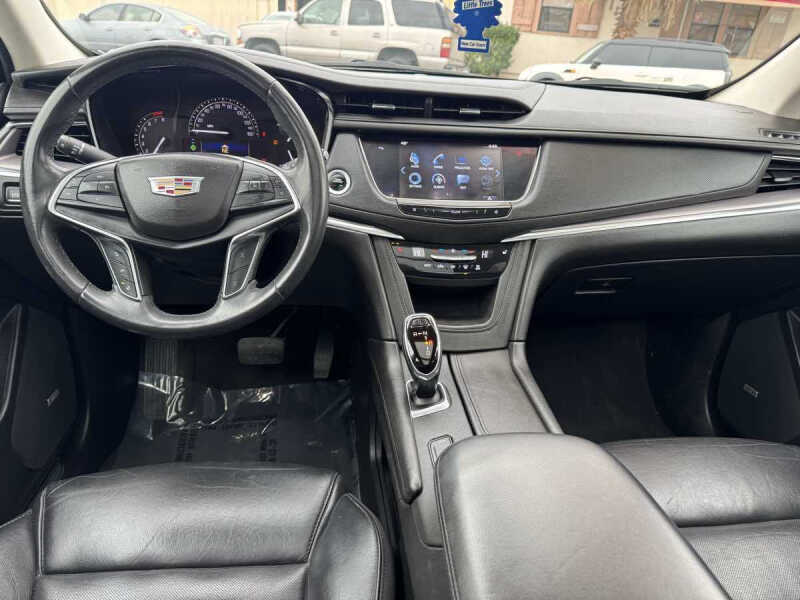 2018 Cadillac XT5 Luxury