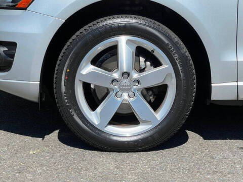 2012 Audi Q5 2.0T quattro Premium Plus