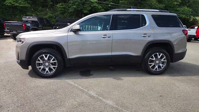2023 GMC Acadia SLT