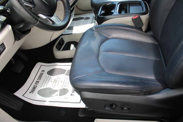 2019 Chrysler Pacifica Touring L