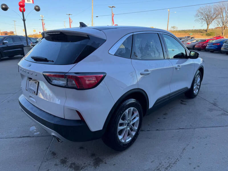 2021 Ford Escape SE