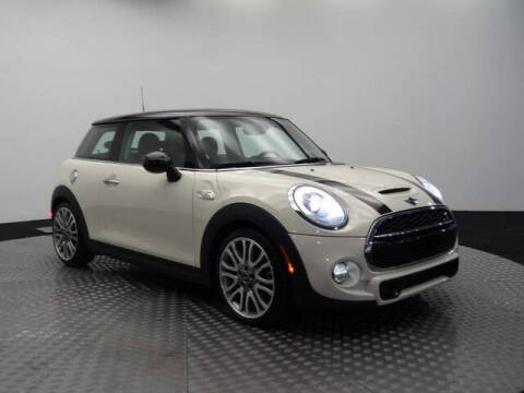 2015 MINI Hardtop 2 Door for sale at Motorcars Washington in Chantilly VA