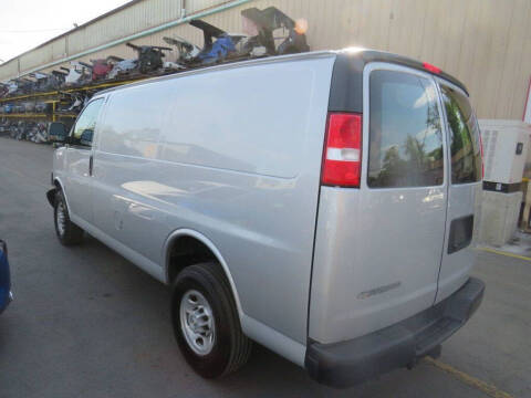 2023 Chevrolet Express 3500
