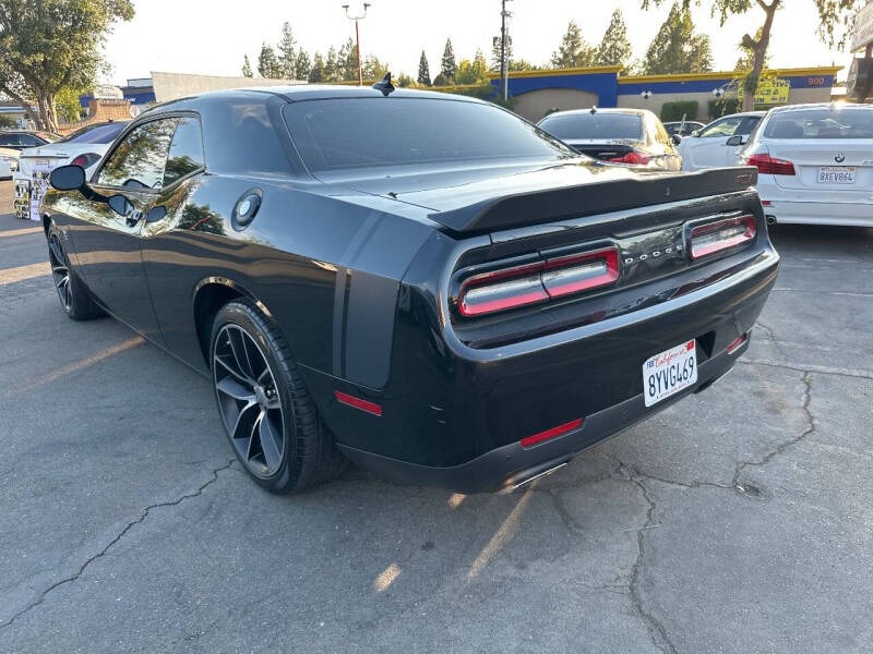 2016 Dodge Challenger R/T Scat Pack